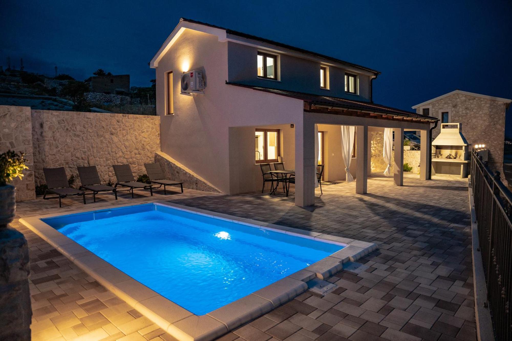 Villa Kamia With Private Heated Pool And Electric Vehicle Adapter Zubovići Exteriér fotografie