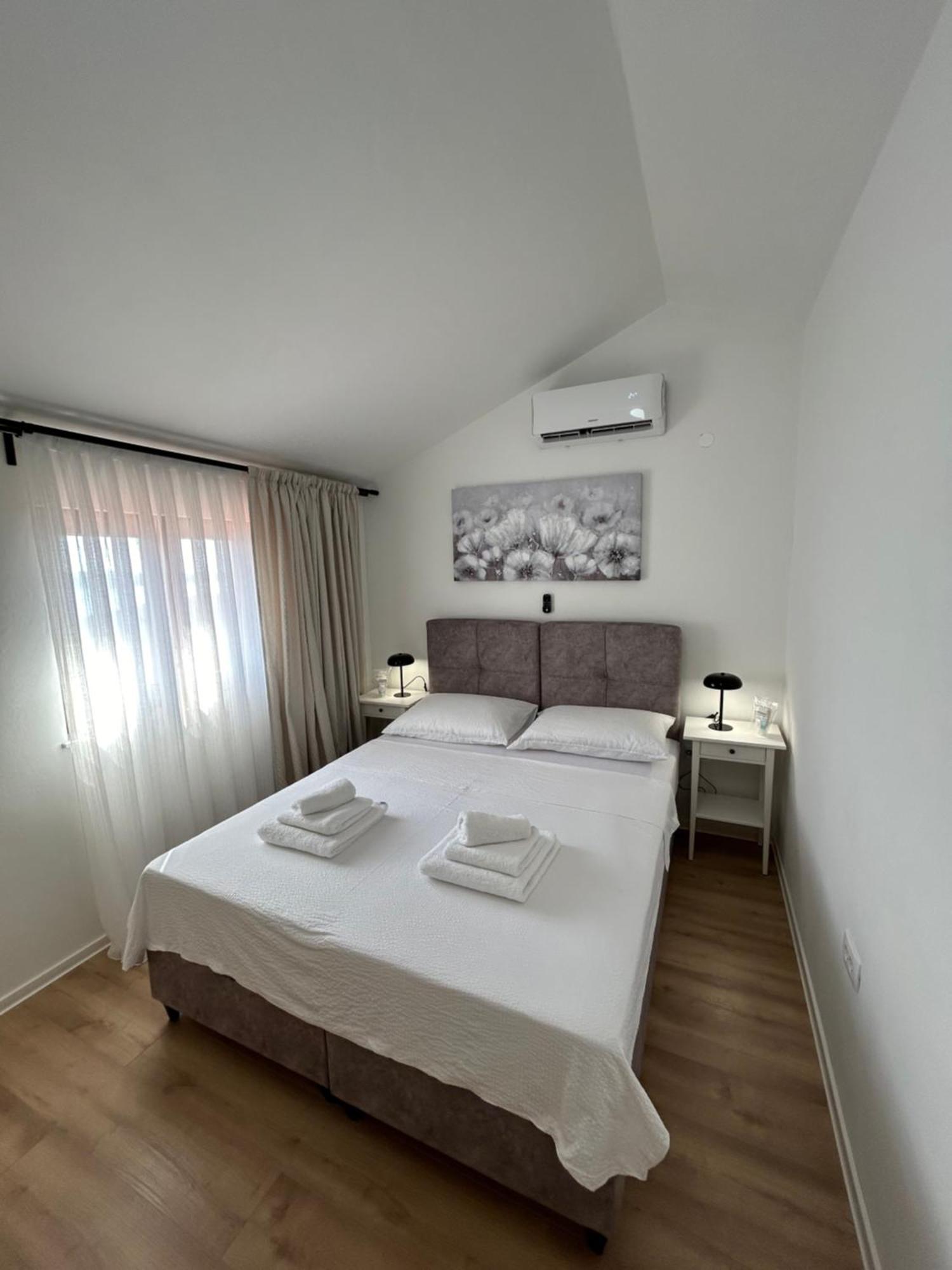 Villa Kamia With Private Heated Pool And Electric Vehicle Adapter Zubovići Exteriér fotografie
